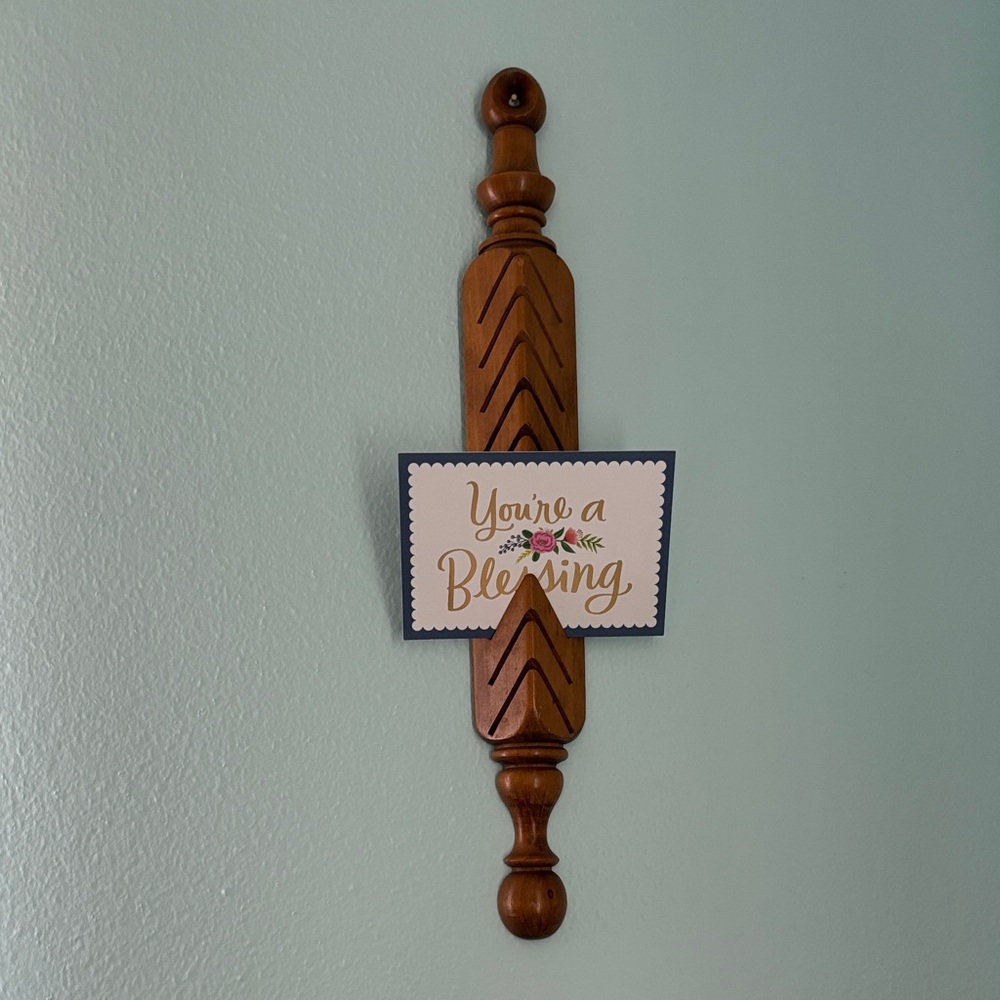 VTG Brown‎ Wooden Wall Card Holder Decor